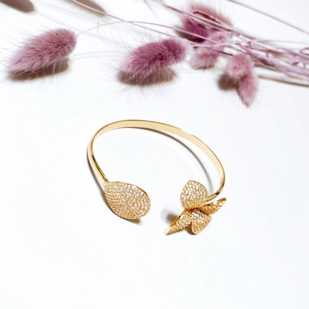 Diamond flower bracelet C39 - Picture 6 of 6